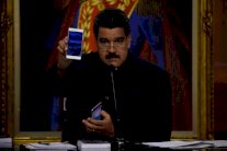 مادورو يستنجد بالفاتيكان: أبعدوا عنا الغزو الأميركي!