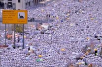 بالصور: أكثر من مليوني حاج على صعيد عرفة