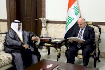 محمد بن زايد للعبادي: راغبون بتعزيز التعاون والتنسيق خارجيا