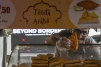 مهاجر عربي مسلم في البرازيل يتحول بطلًا بعد تعرضه لاعتداء