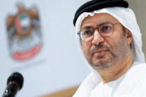 سجال ضروس بين قرقاش ورضائي