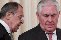 لافروف يحتج لتيلرسون