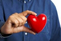 قلوب الرجال تشيخ قبلهم!