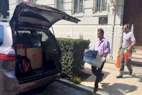 موسكو تنشر صور تفتيش قنصليتها في سان فرانسيسكو