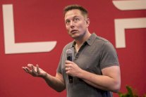 إيلون ماسك: الذكاء الصناعي يقود الى حرب عالمية ثالثة