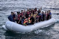 اليأس يدفع بالمهاجرين للمجازفة بعبور البحر الاسود