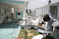 ترمب يزور فلوريدا الخميس لمعاينة أضرار إيرما