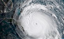 العاصفة نورما تتحول إعصارا لدى اقترابها من المكسيك