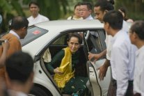 اونغ سان سو تشي ستتوجه بخطاب الى الامة حول أزمة الروهينغا