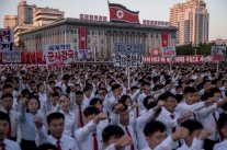 تظاهرة في بيونغ يانغ تأييدا لمواقف كيم ضد ترمب