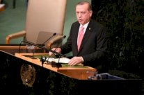 أردوغان يطالب أكراد العراق بإلغاء الاستفتاء