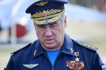 بوتين يقيل قائد القوة الجوفضائية