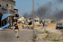 واشنطن تشن غارتين على داعش في ليبيا