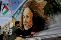 سنغافورة تمنع عرض فيلم عن عهد التميمي: مثير للكراهية!