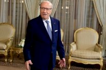 الحكم بالسجن ستة أشهر على تونسيين روجا لشائعة وفاة الرئيس