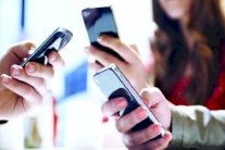 مواقع التواصل الاجتماعي بالمغرب: إدمان و تفكك أسري