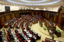 برلمان ارمينيا يعترف بتعرض الايزيديين ل