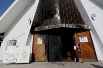 تفجيرات استهدفت ثلاث كنائس في تشيلي قبل زيارة البابا