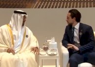 محمد بن زايد يستقبل الأمير الحسين بن عبدالله الثاني