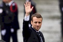 نتانياهو يطالب ماكرون بتعديل الاتفاق النووي الايراني