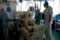 لاجئ سوري يحرق نفسه أمام مركز للأمم المتحدة في شمال لبنان