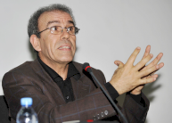 هجوم ناشط أمازيغي على نائب إسلامي يثير جدلا بالبرلمان المغربي