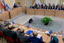 رجوي: نظام ولاية الفقيه في إيران يعيش مرحلة السقوط