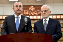 أوغلو والجعفري بحثا سحب القوات التركية وانهاء حزب العمال