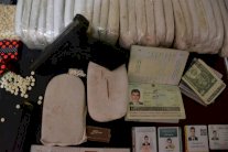 اعتقال عصابة مخدرات بينها ضابط مخابرات نجل محافظ النجف