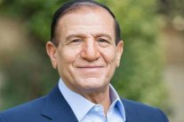 سامي عنان.. الجنرال القوي ينافس السيسي على الرئاسة