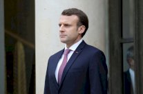 ماكرون يلتقي نتانياهو والملك عبد الله في دافوس