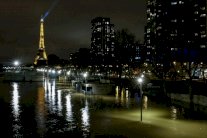 منسوب المياه في نهر السين يبلغ ذروته في باريس