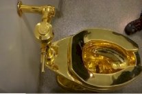 أراد البيت الأبيض لوحة لفان غوغ فقدموا له مرحاضًا ذهبيًا