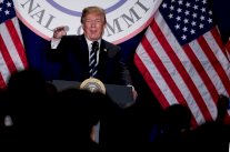 ترمب: اف بي آي ووزارة العدل يسيّسان التحقيقات