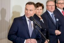 الرئيس البولندي يوافق على القانون حول محرقة اليهود