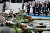 ترمب يأمر بإجراء عرض عسكري