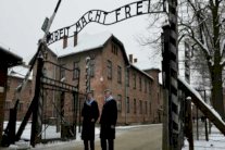 بولندا تقر قانونًا بشأن المحرقة النازية تعارضه إسرائيل