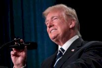 ترمب يعبر عن