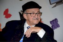 الممثل المغربي محمد الجم يوصي الأطفال بإعطاء الأسبقية للدراسة