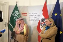 الجبير: قطر لم تغير موقفها ولم توقف دعم وتمويل الإرهاب