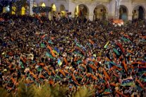 الاف الليبيين يحيون ذكرى الثورة على القذافي