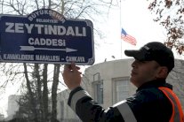 أنقرة تطلق على جادة قريبة من السفارة الاميركية اسم 