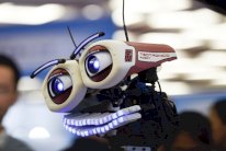 جامعات عالمية مرموقة تحذر من مخاطر الذكاء الاصطناعي