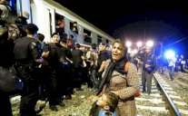 17 تركيا يطلبون اللجوء في اليونان بعدما هربوا من بلادهم