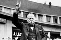 الكشف عن تفاصيل علاقة غرامية سرية كادت تعصف بتشرشل