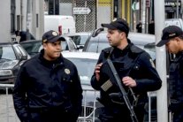 هيئات تونسية تتهم شرطيين ب