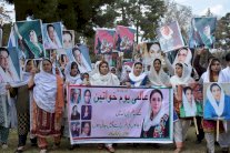 13 طريقة من أجل عالم أكثر عدلاً وإنصافًا للنساء