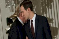 هيئة رقابة مالية تطلب وثائق عن قروض لصهر ترمب