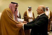 الملك سلمان يهدي العراق ملعبا ويدعم وحدته واعماره