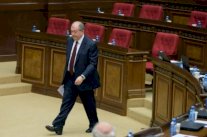 البرلمان الأرمني ينتخب رئيسا جديدا للبلاد